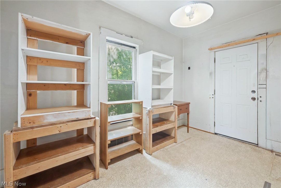 22 Spring Street Property Photo 8