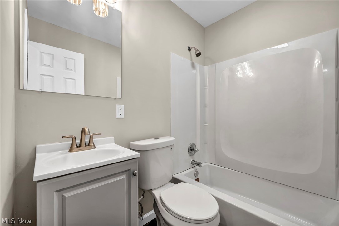 12215 National Drive Property Photo 10