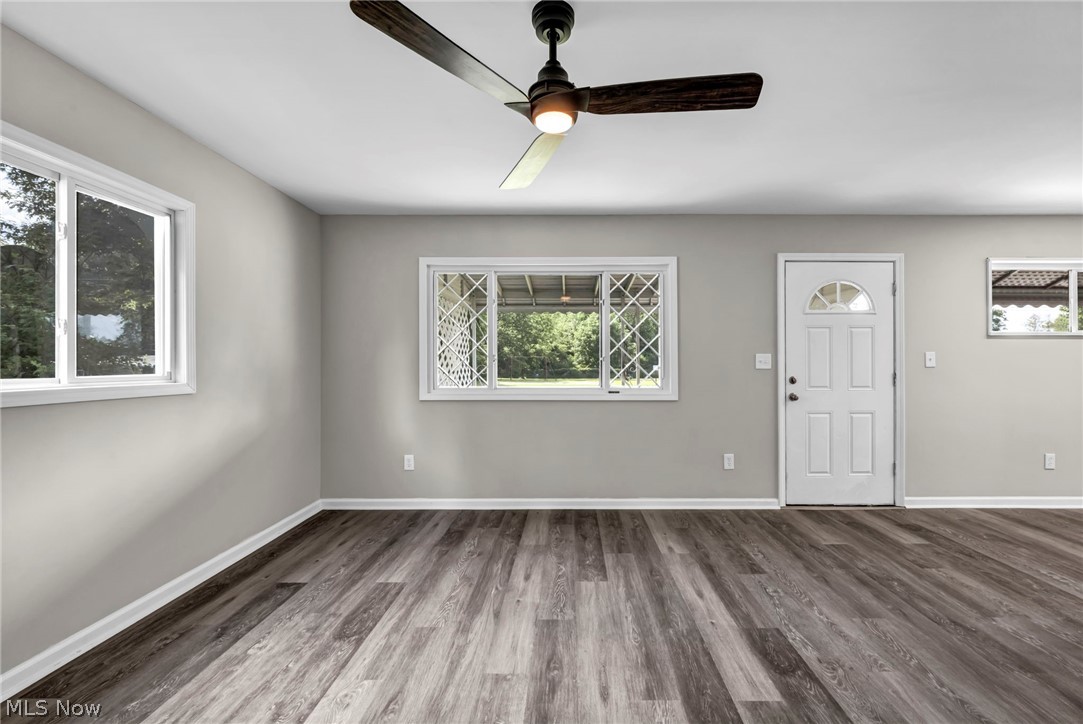 12215 National Drive Property Photo 14