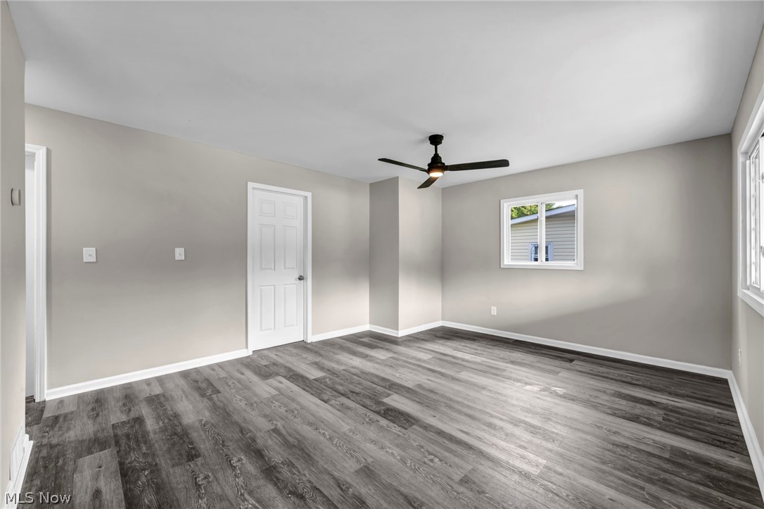12215 National Drive Property Photo 18