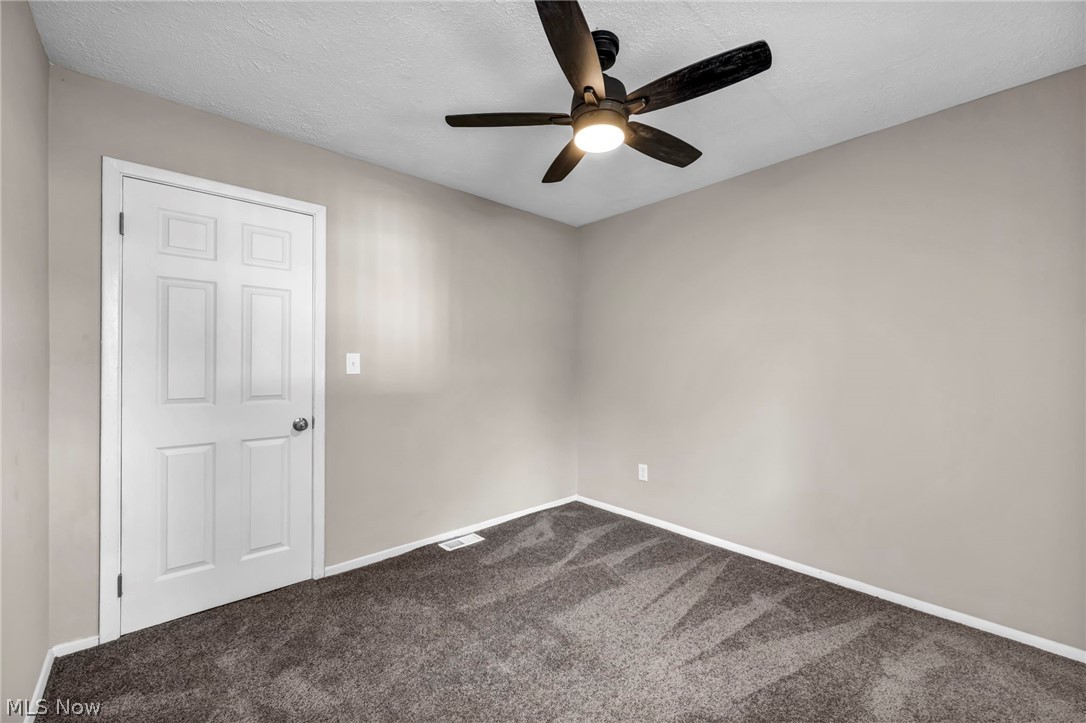 12215 National Drive Property Photo 22