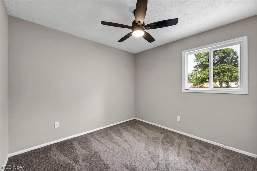 12215 National Drive Property Photo 25
