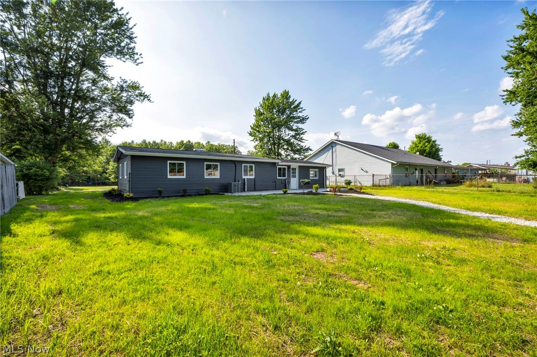 12215 National Drive Property Photo 38