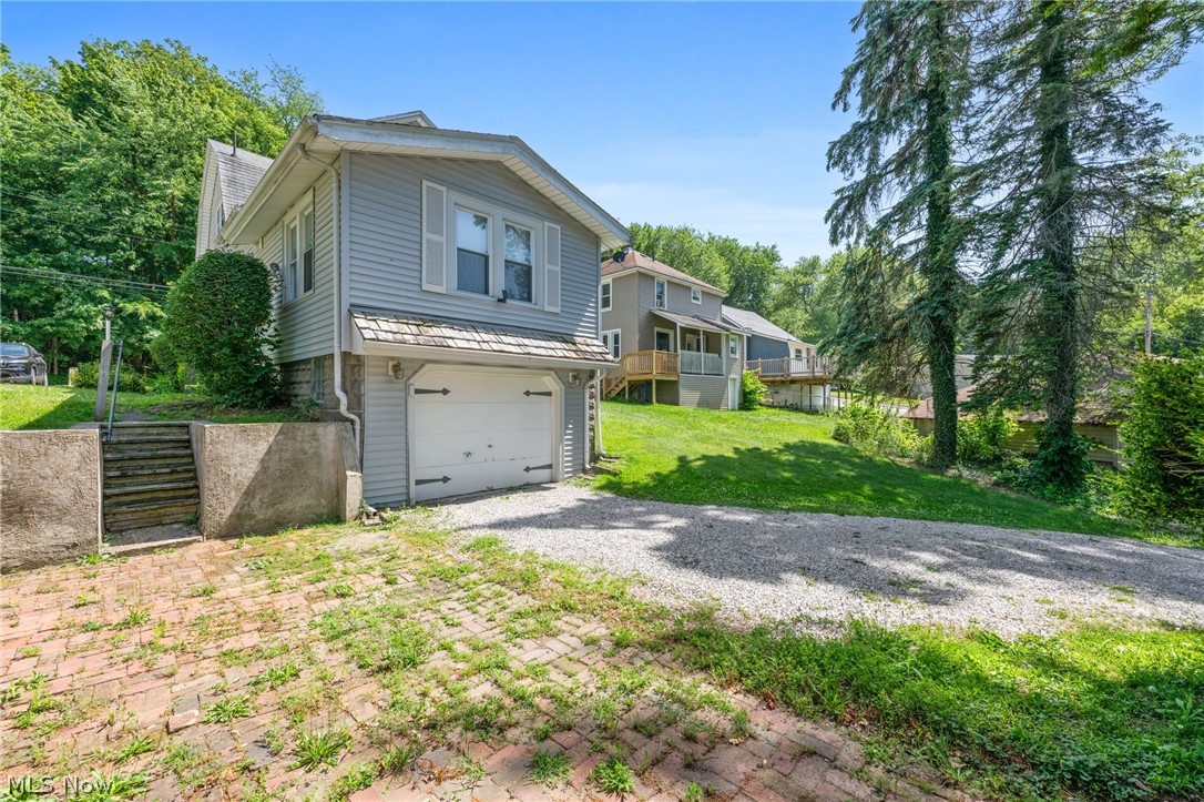 631 Bunker Hill Road Property Photo 32
