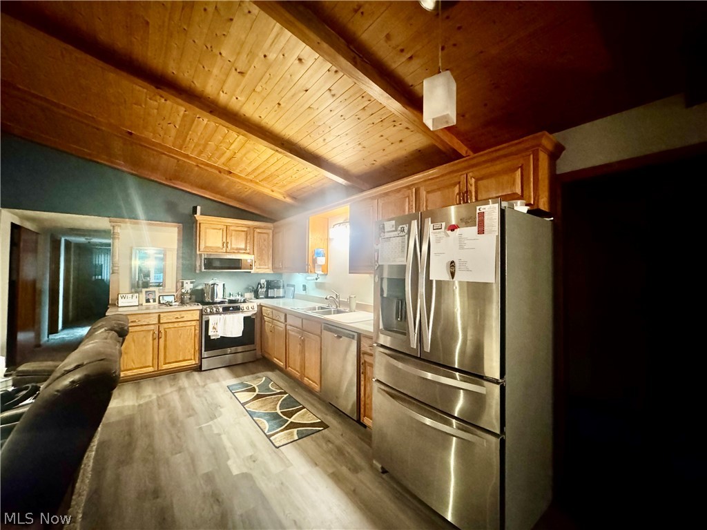 407 Edgewood Drive Property Photo 11