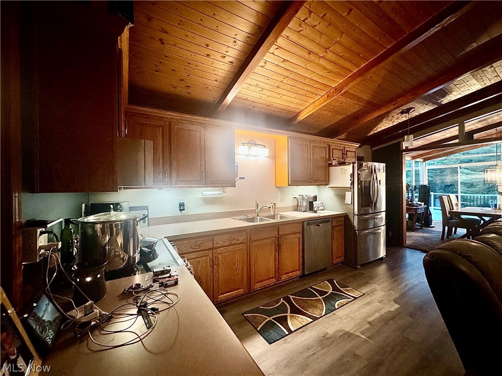 407 Edgewood Drive Property Photo 12