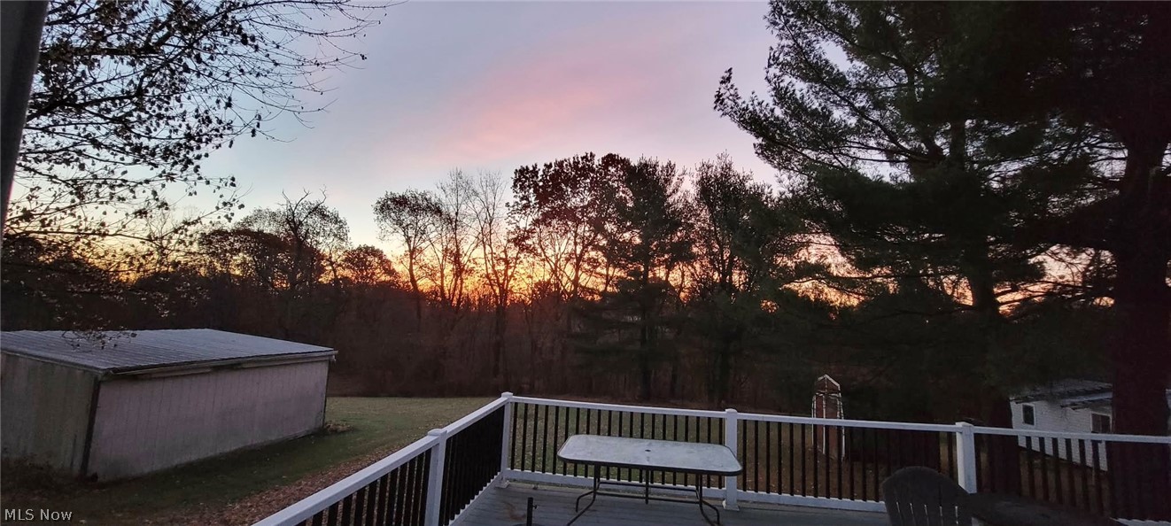 407 Edgewood Drive Property Photo 17