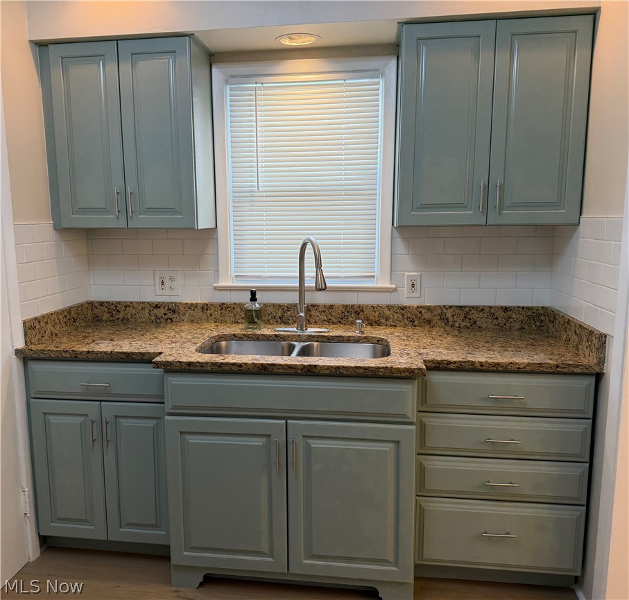 6020 S Park Boulevard Property Photo 6