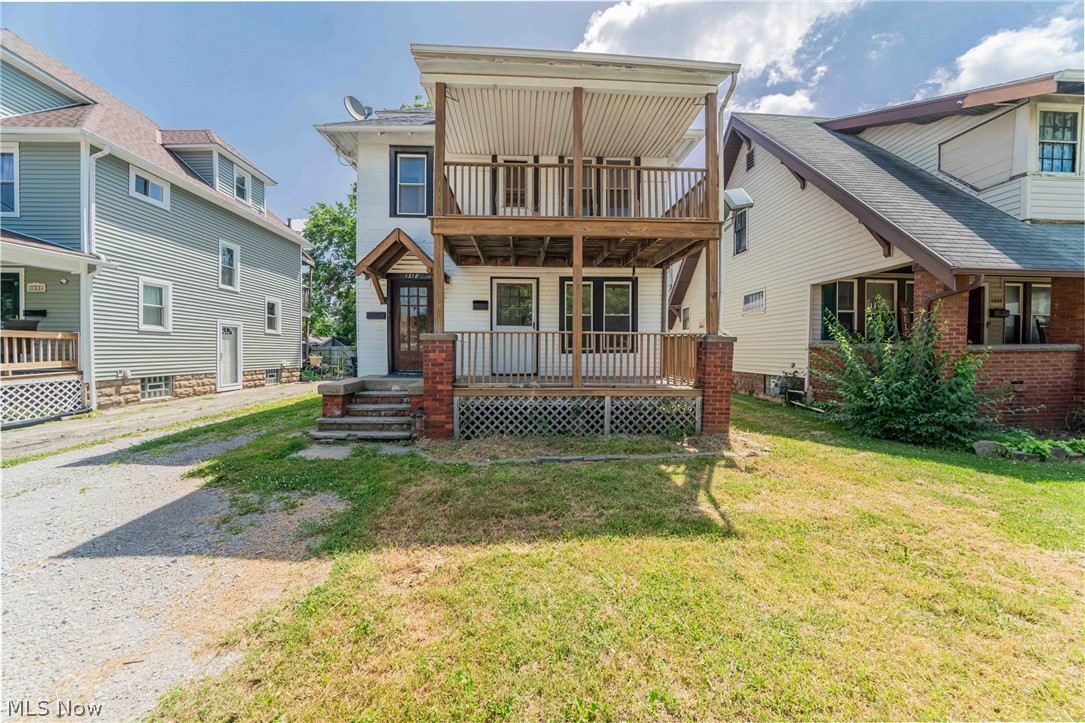 1318 Middle Avenue Property Photo 1