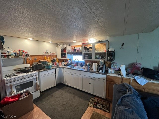 1719 Robin Circle Property Photo 4
