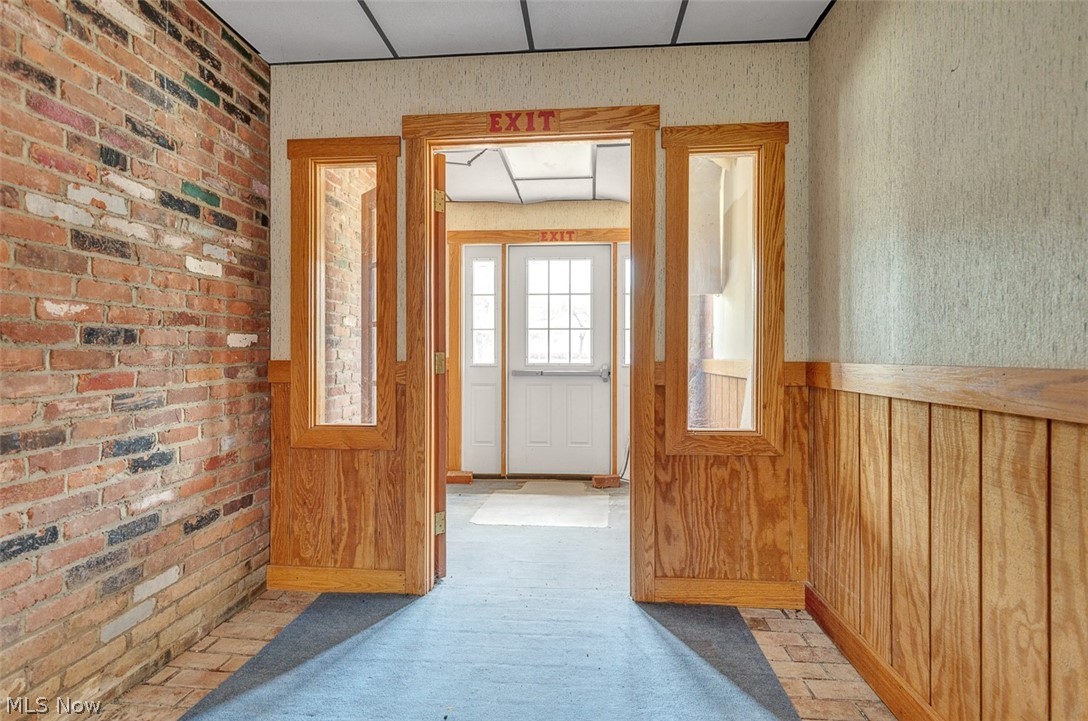 7958 Broadview Road Property Photo 13