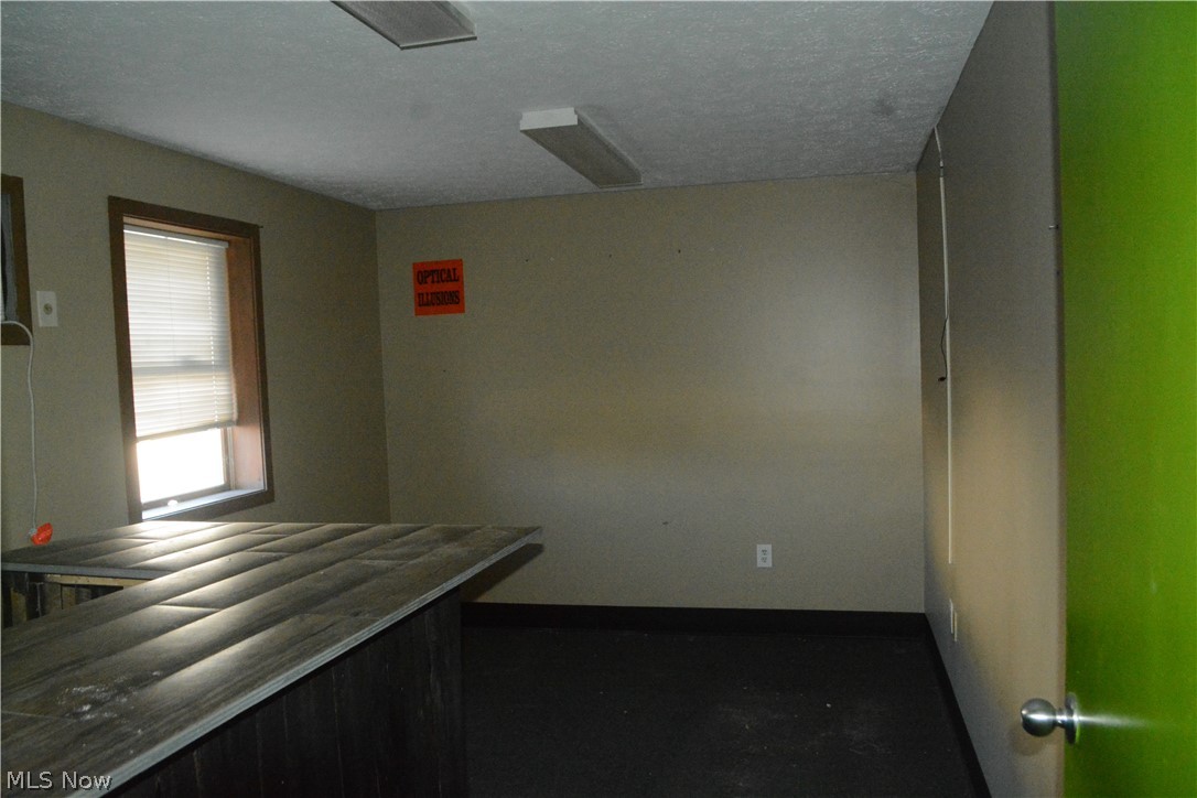 1760 Root Road Property Photo 4