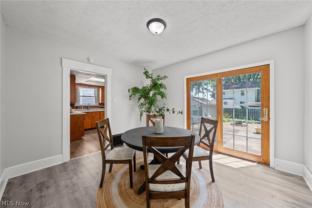 1628 May Place Ne Property Photo 15