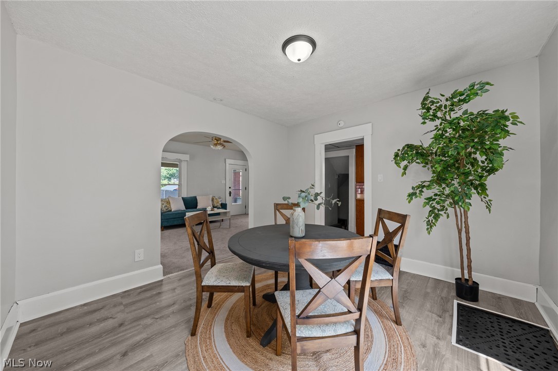 1628 May Place Ne Property Photo 16
