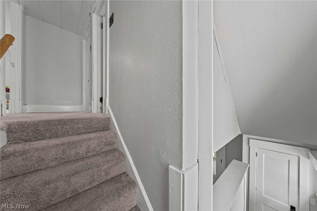 1628 May Place Ne Property Photo 25