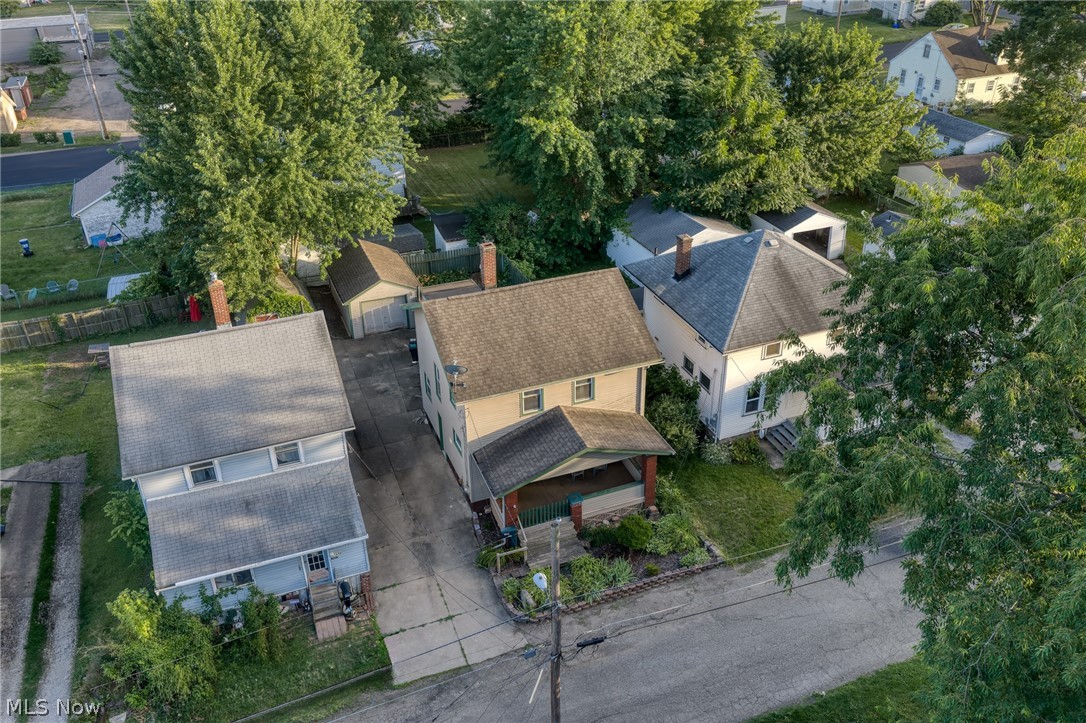 1628 May Place Ne Property Photo 45
