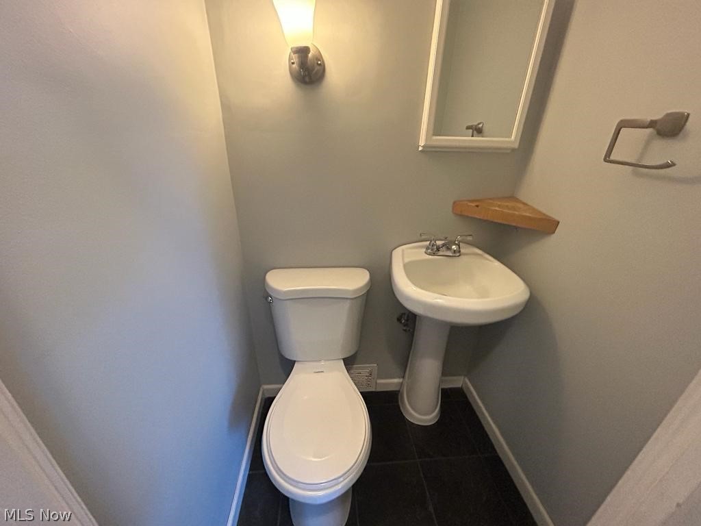 14305 Washington Boulevard Property Photo 14
