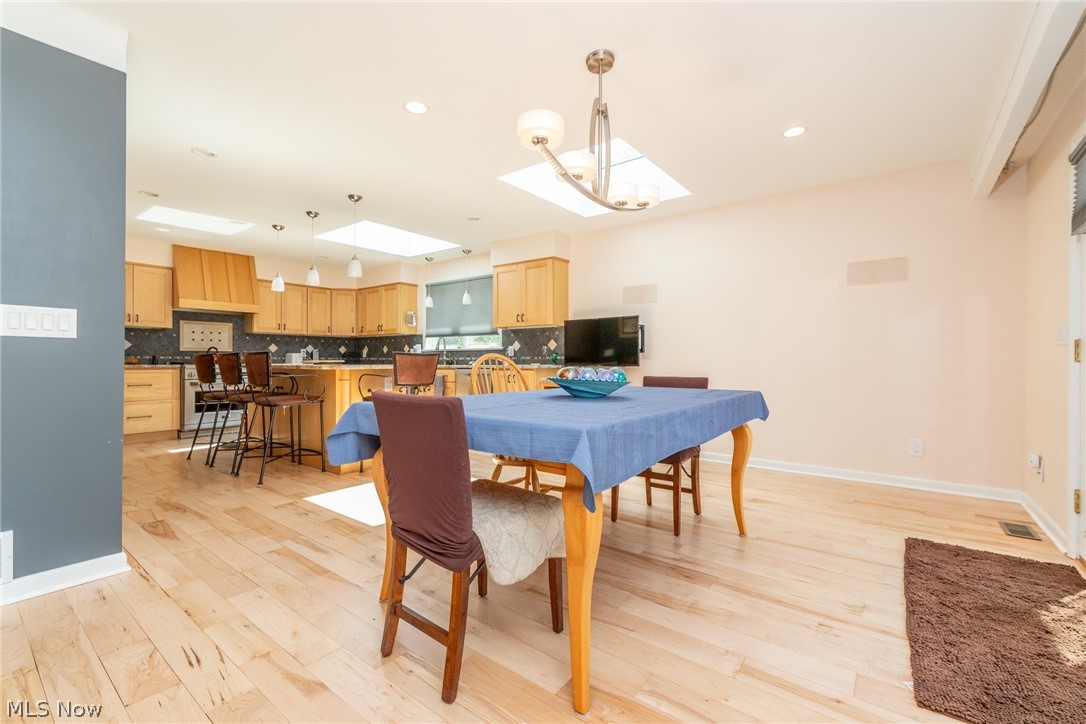 24100 Shaker Boulevard Property Photo 7