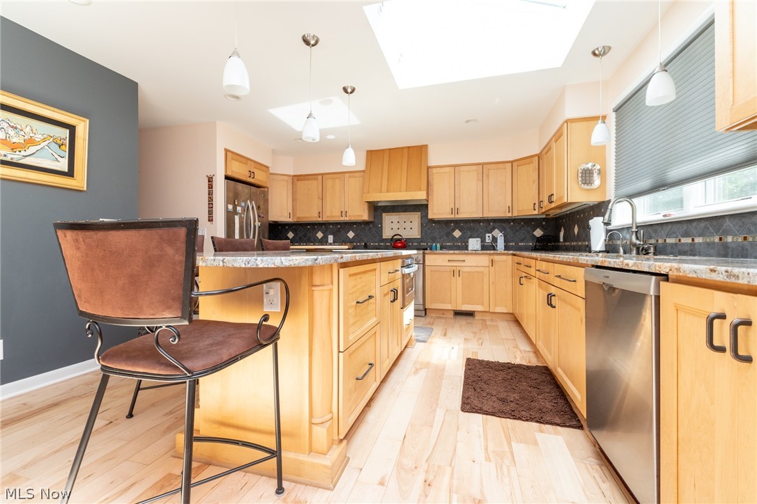 24100 Shaker Boulevard Property Photo 10