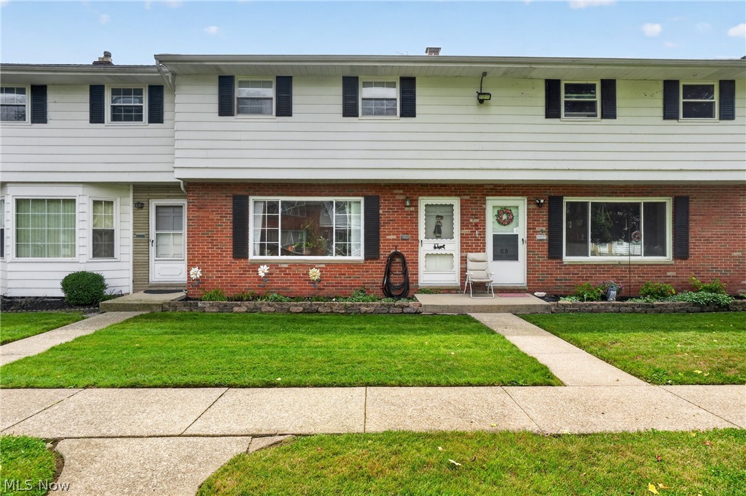 27651 Lake Shore Boulevard C4 Property Photo 1