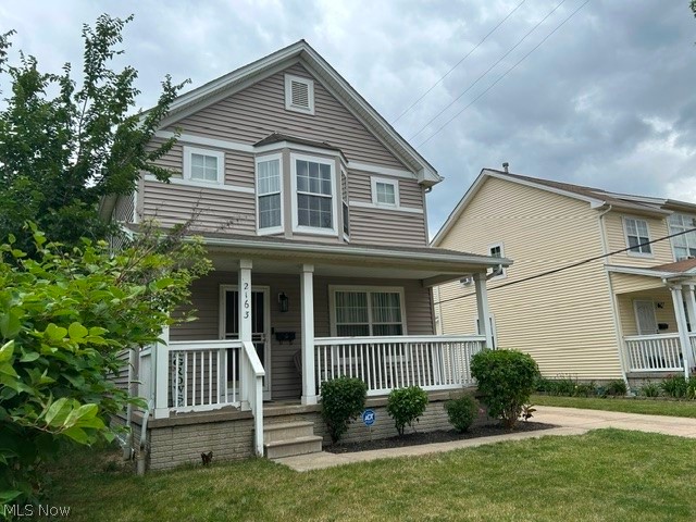 2163 E 46th Street Property Photo 4
