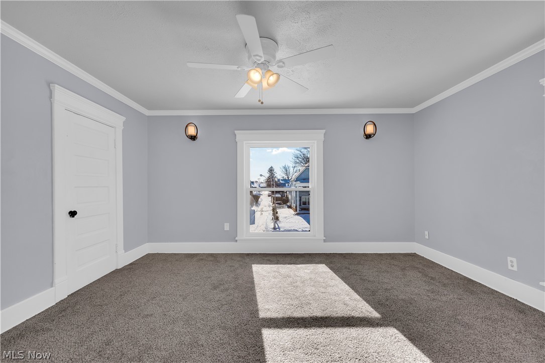 1026 W 4th Street 2/up Property Photo 3