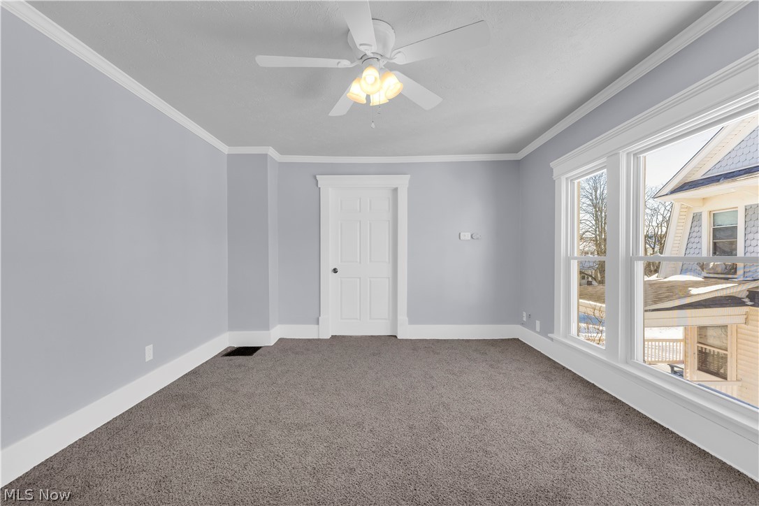 1026 W 4th Street 2/up Property Photo 11