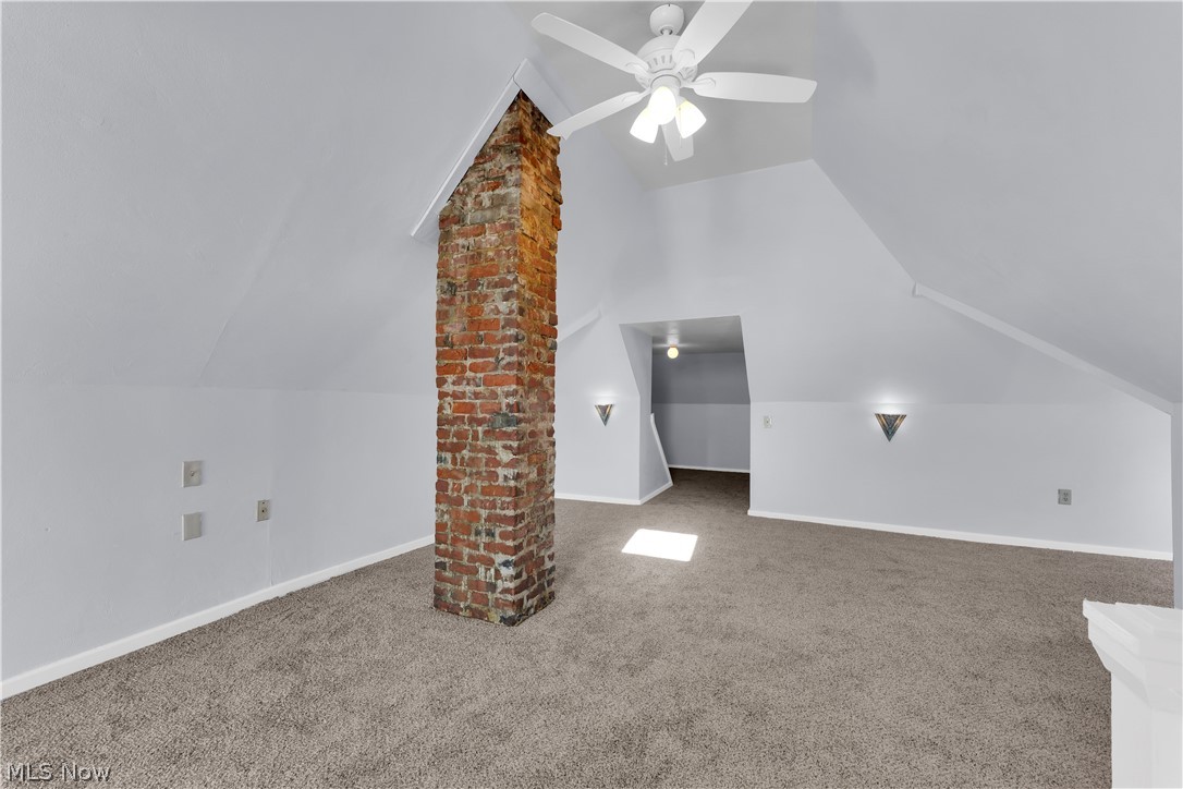 1026 W 4th Street 2/up Property Photo 14