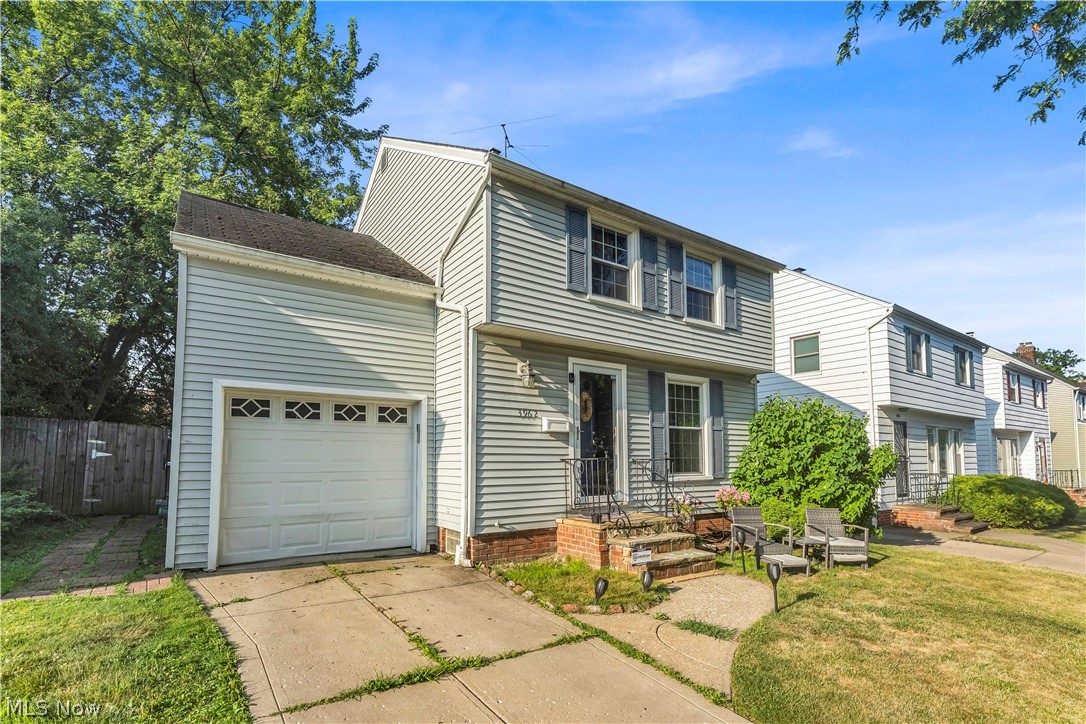 3962 Grosvenor Road Property Photo 1