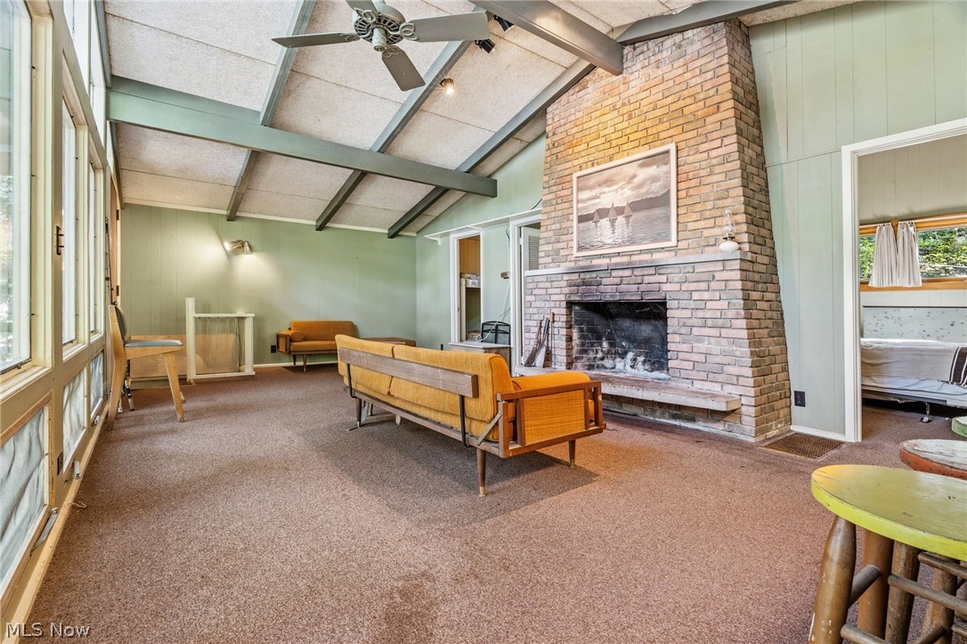 511 W Shore Drive Property Photo 9