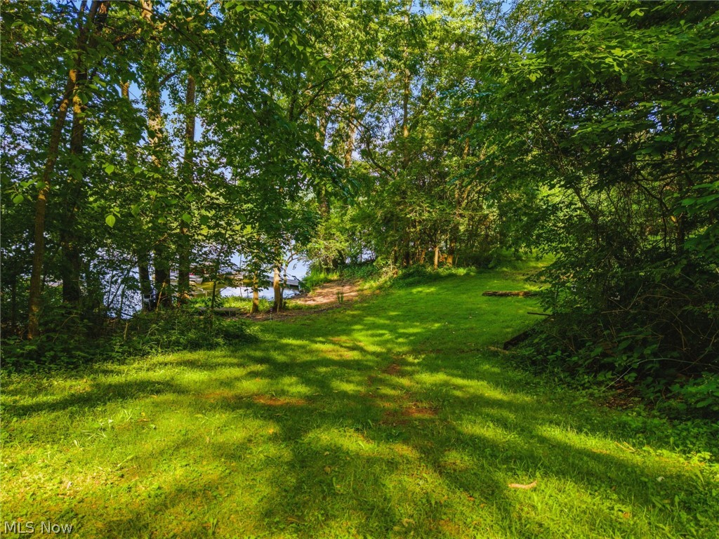 511 W Shore Drive Property Photo 30