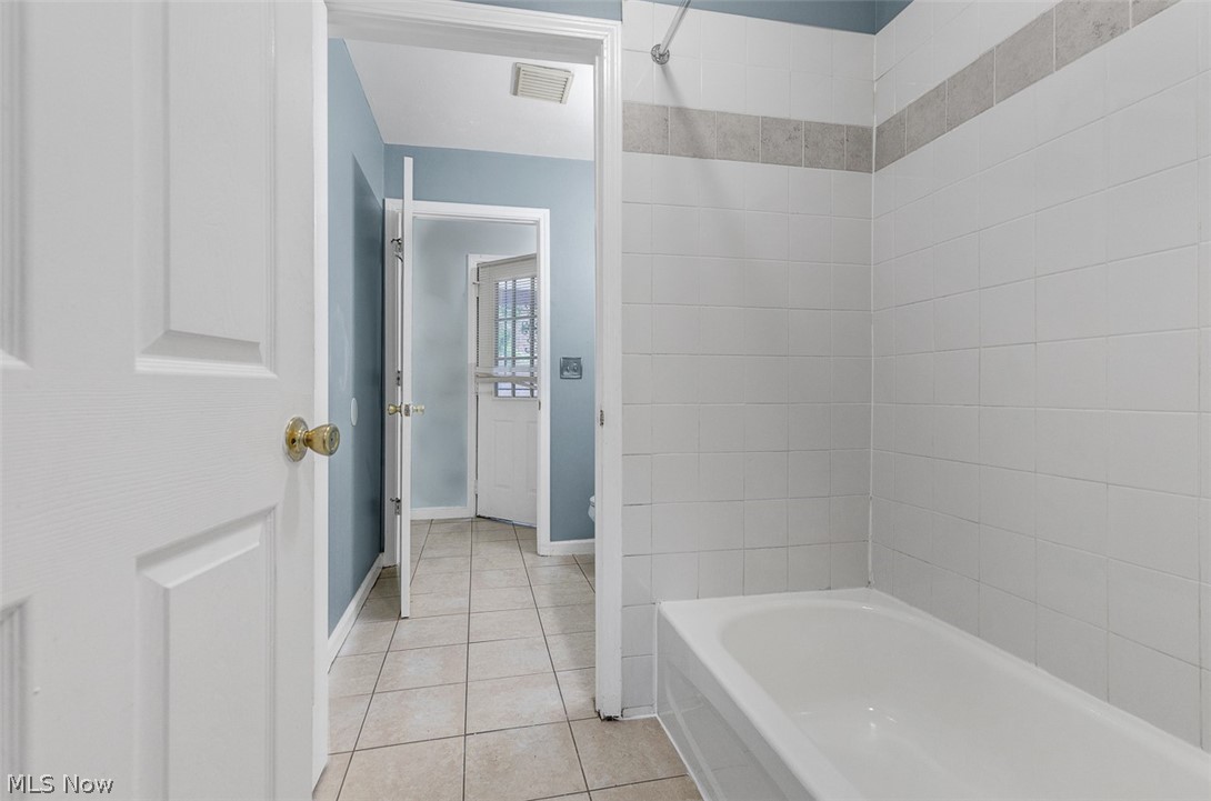 5597 South Boulevard Property Photo 21