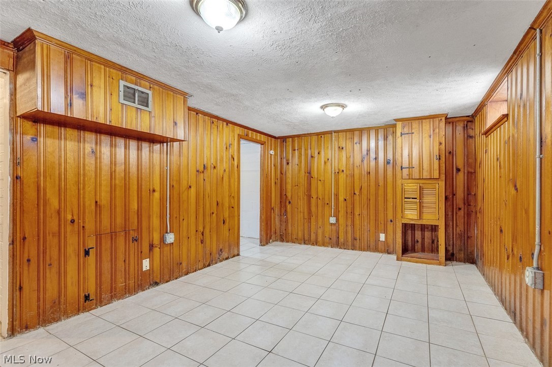 5597 South Boulevard Property Photo 22