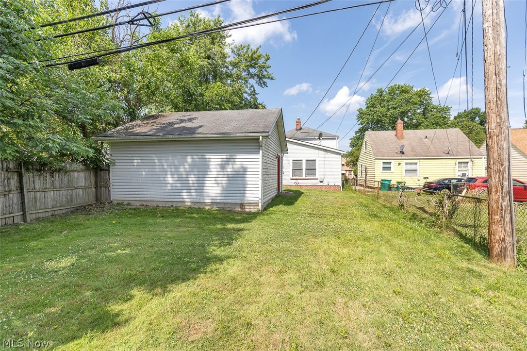 5597 South Boulevard Property Photo 28