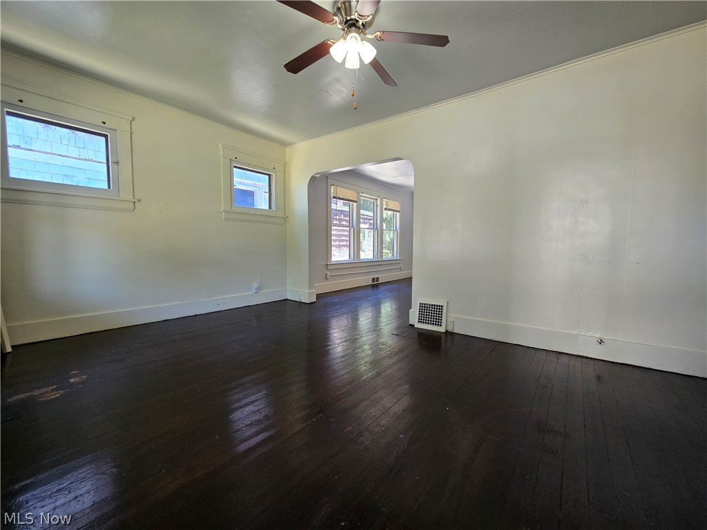 846 Clark Street Property Photo 7