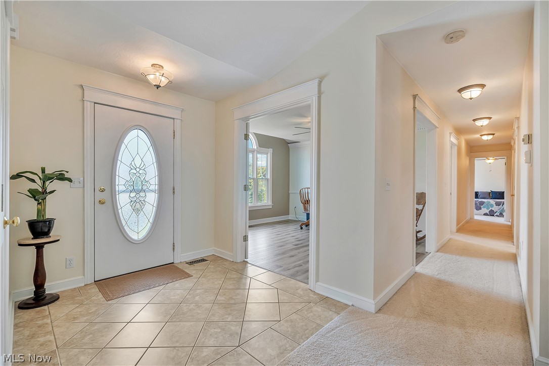 545 E Maple Street Property Photo 4