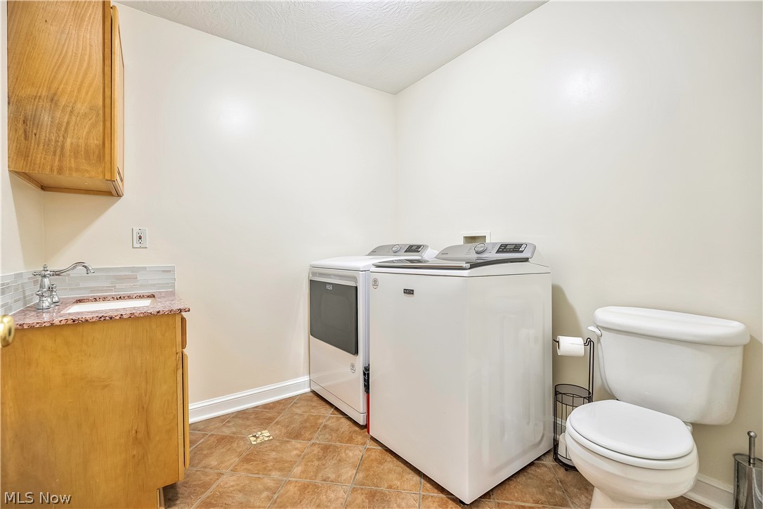 545 E Maple Street Property Photo 17