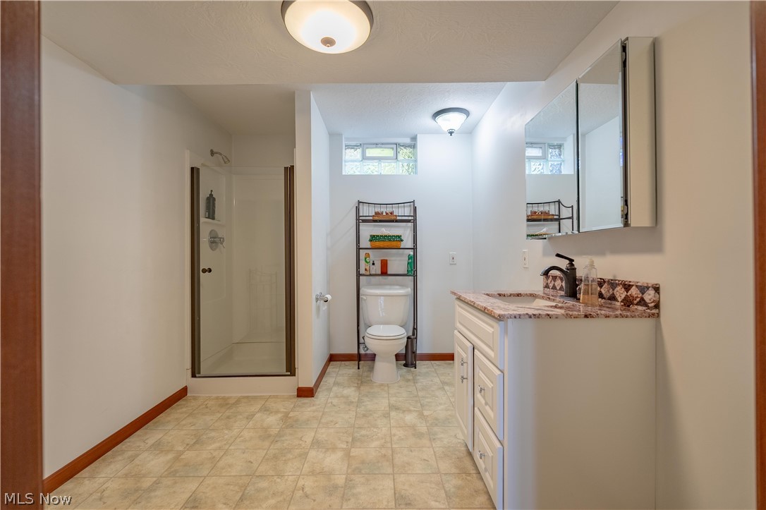 545 E Maple Street Property Photo 25