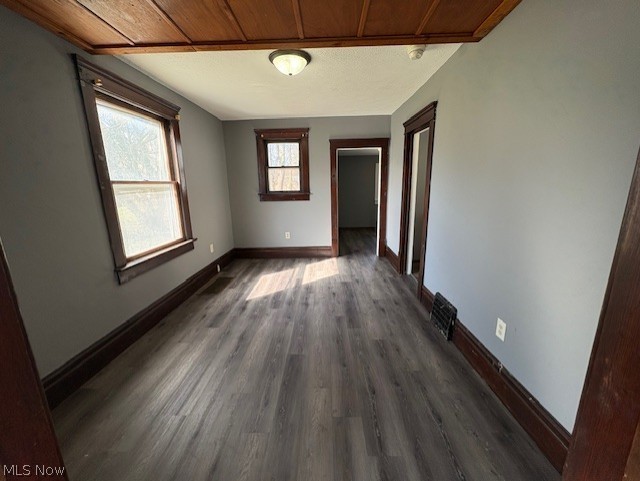 566 Sumner Street Property Photo 2