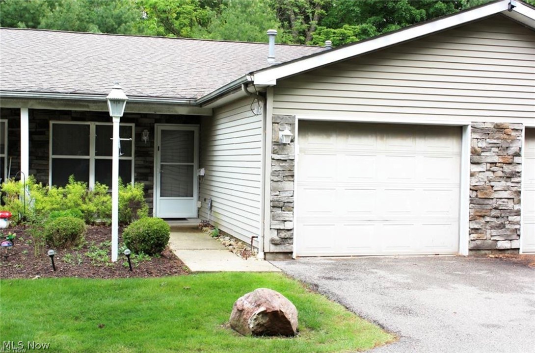 361 Meadowbrook Avenue 3 Property Photo 1