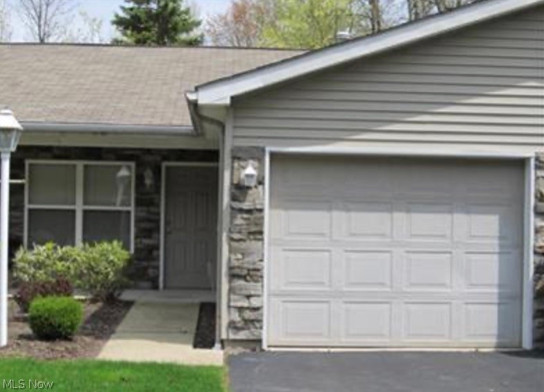 361 Meadowbrook Avenue 3 Property Photo 2