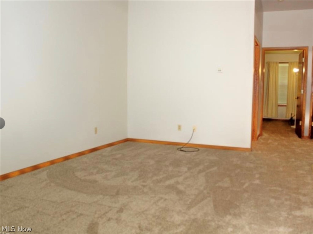 361 Meadowbrook Avenue 3 Property Photo 14