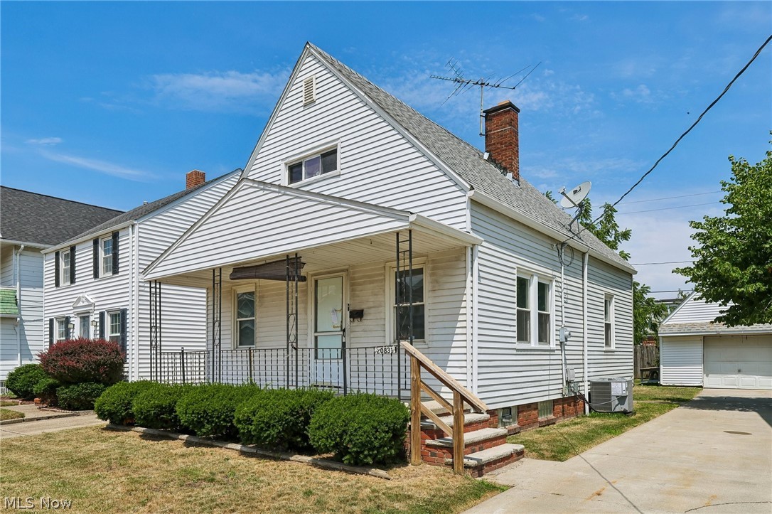 20831 Naumann Avenue Property Photo 2