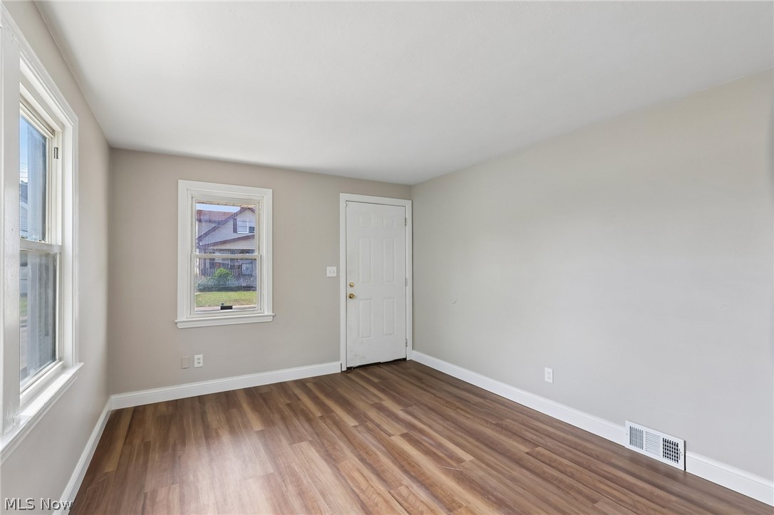20831 Naumann Avenue Property Photo 5
