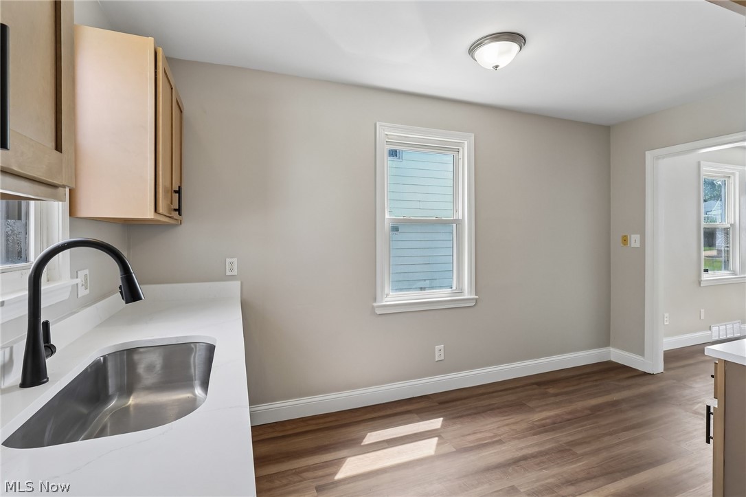 20831 Naumann Avenue Property Photo 11