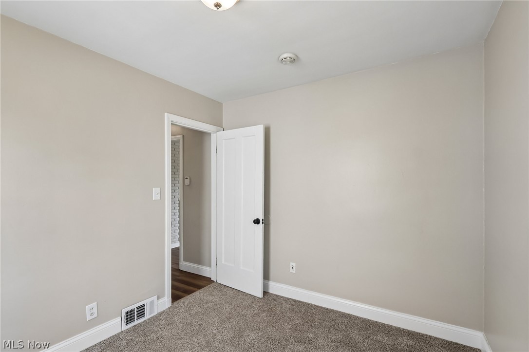 20831 Naumann Avenue Property Photo 14