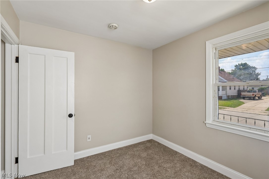 20831 Naumann Avenue Property Photo 15