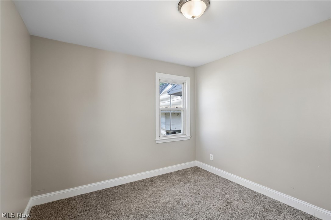 20831 Naumann Avenue Property Photo 18