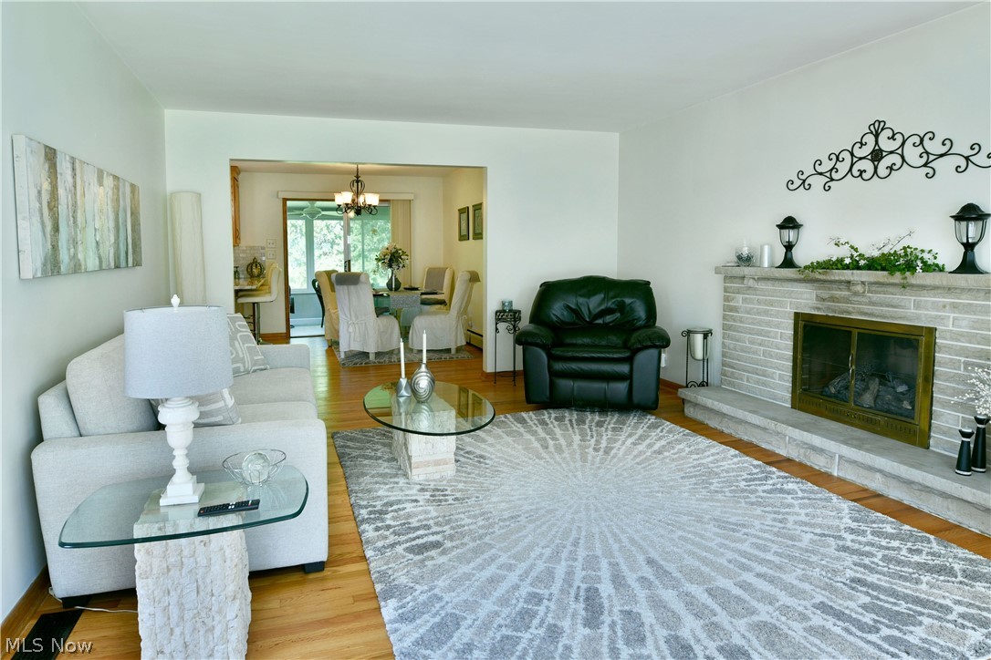 208 Broadway Avenue Se Property Photo 6