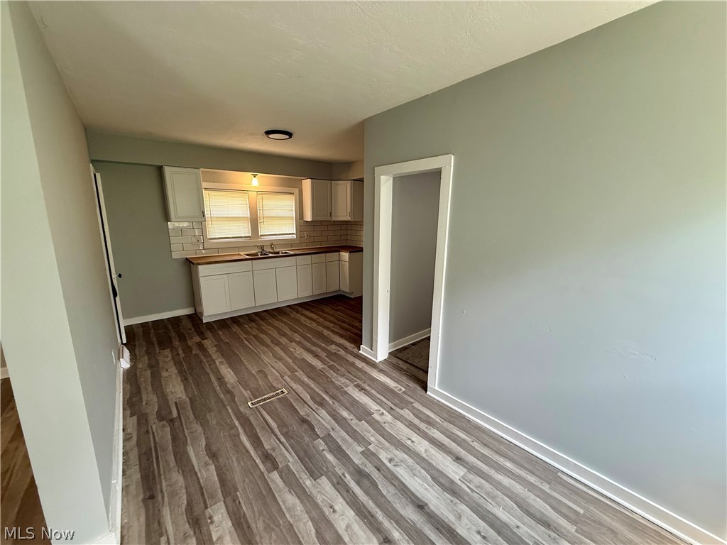1305 Curtis Street Property Photo 6